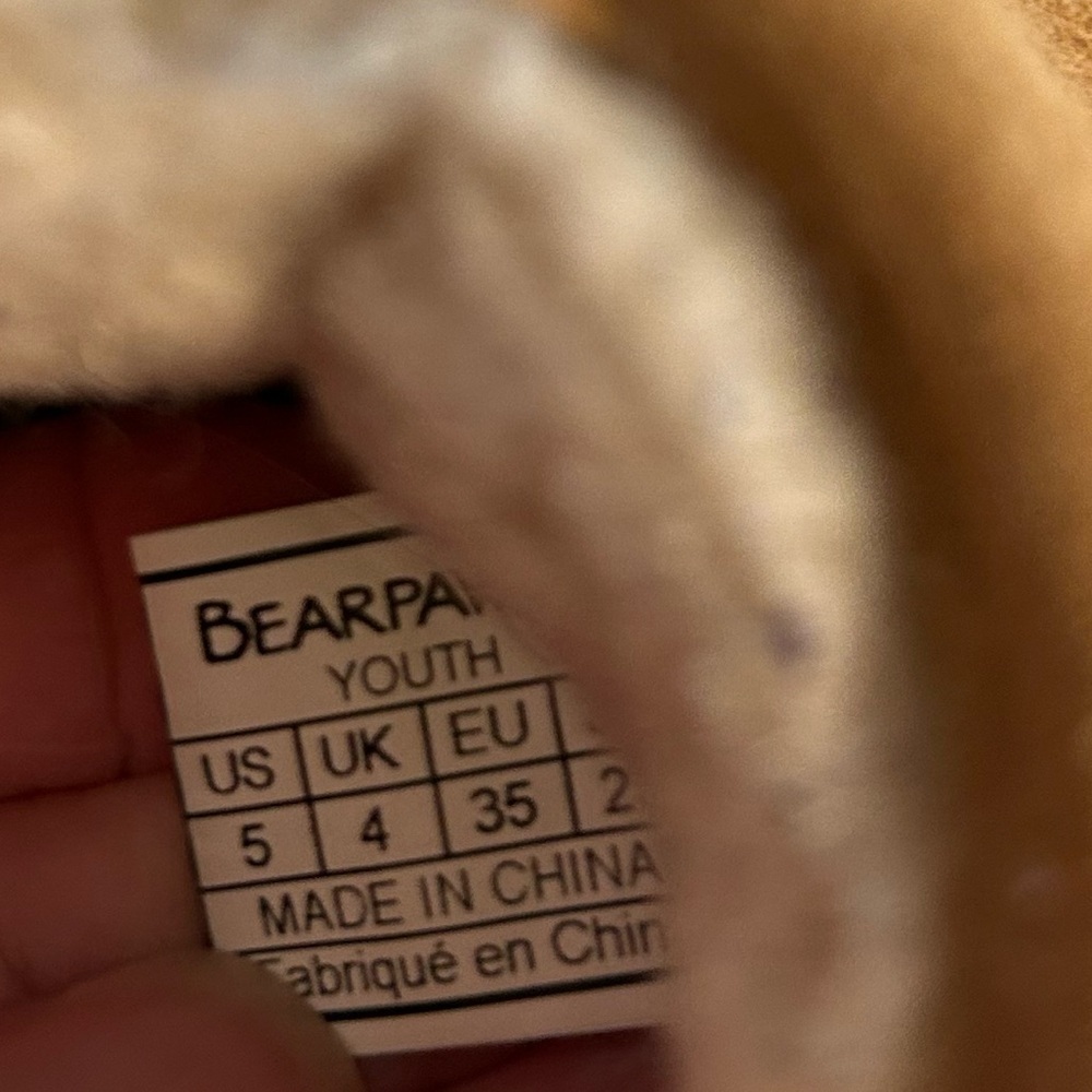 Platform Bearpaw sz 5 lined Tan Suede Ankle Boots, great tread, fit like 6-6.5 - Picture 6 of 7